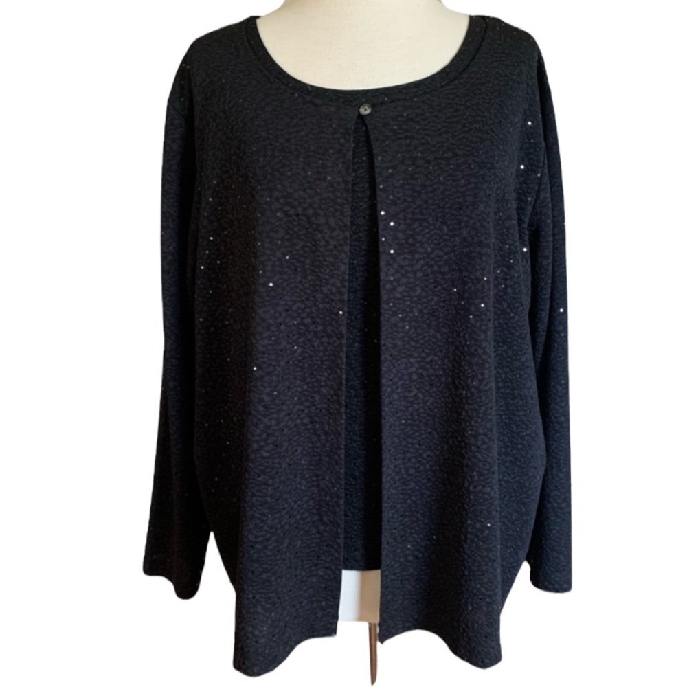 AVENUE 22/24 Two Piece Black Shirt and Cardigan set